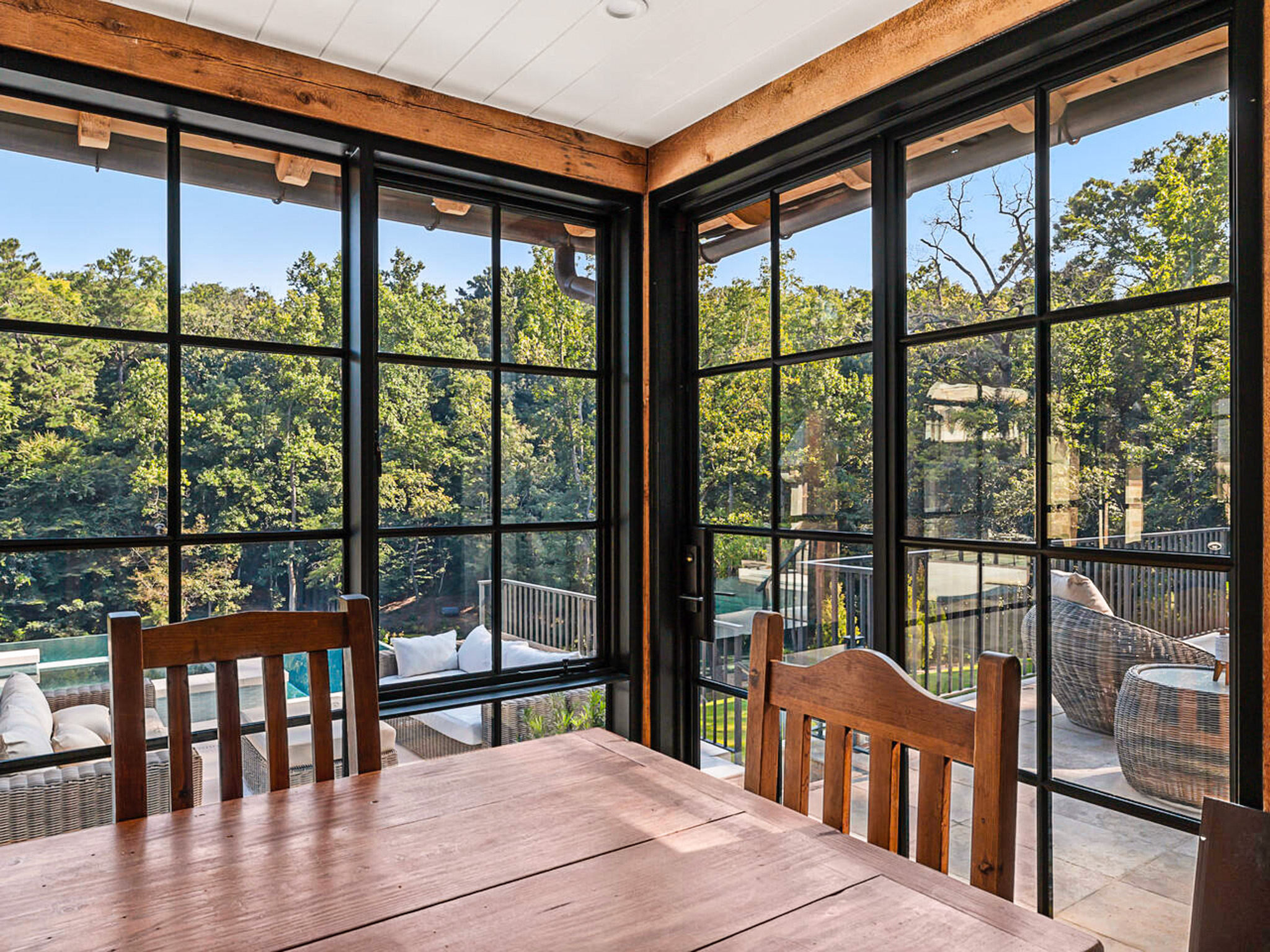 Stellar Bold Operable Corner Windows